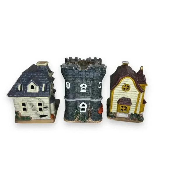 Estates Enchanting Halloween Village Decor Set of 3 Haunted Houses Castle - Picture 5 of 9